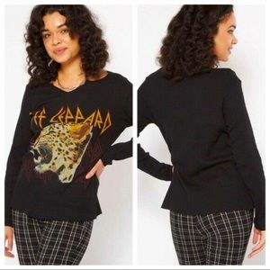 NWT Def Leopard Thermal MED